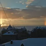 В небе над Барнаулом 21 декабря засияло солнечное гало. Фото