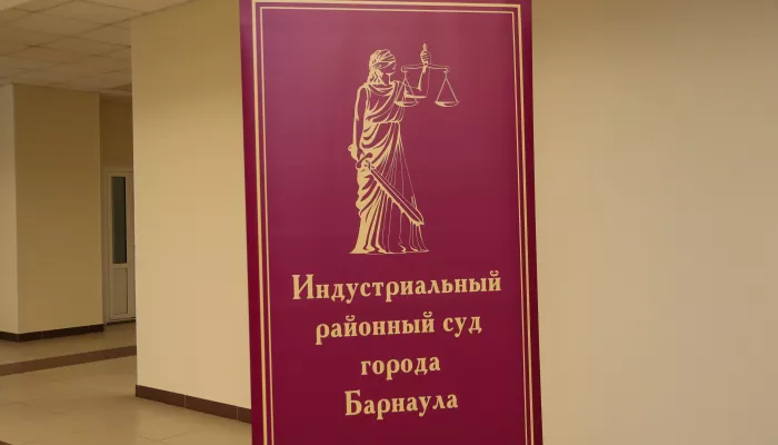 Суд продлил арест экс-главы барнаульского Жилфонда на полгода