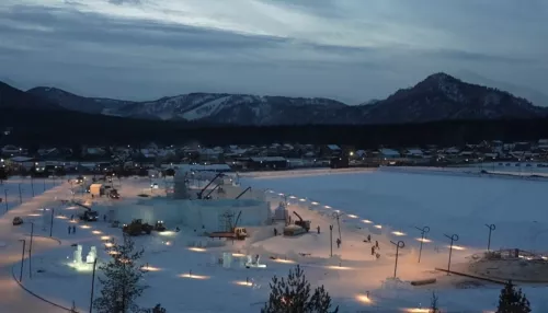 На алтайском курорте строят огромный снежный город