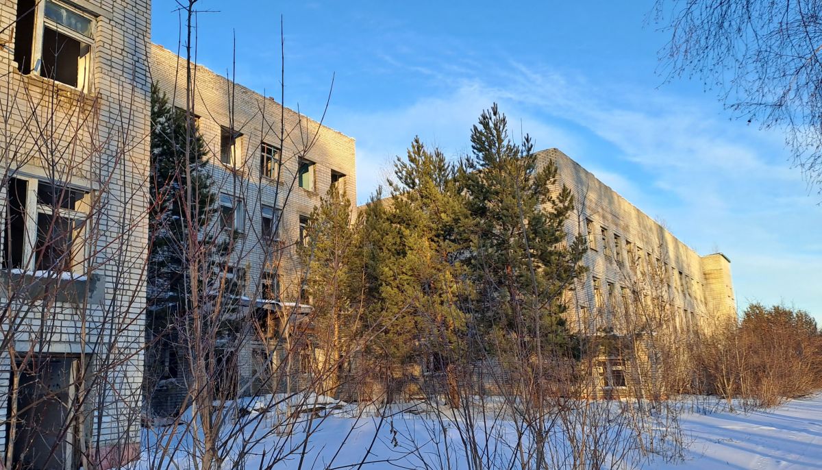 Что за старую воинскую часть продают в дальнем пригороде Барнаула. Фото -  Толк 26.12.2023