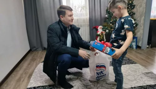 Единая Россия запустила в Алтайском крае предновогоднюю акцию Детям Героев