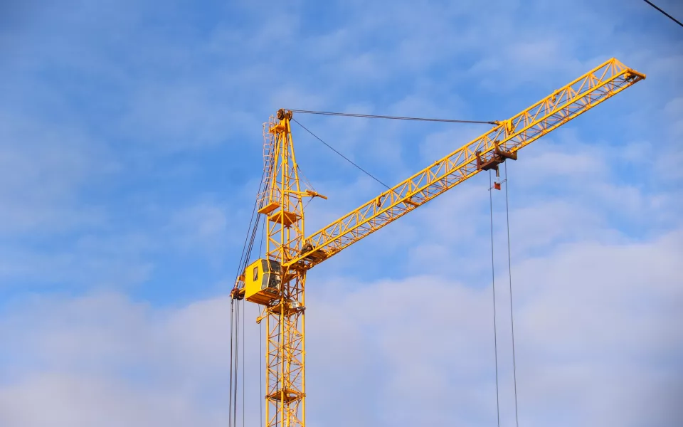 Два веселых дома. В центре Барнаула построят небоскреб на Ковше и ЖК-компромисс