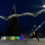 К празднику готовы: что происходит на главной новогодней площадке Барнаула. Фото