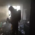 В Алтайском крае из-за неосторожности загорелась квартира в пятиэтажке