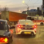Пассажирка автобуса пострадала в ДТП с фурой в центре Барнаула