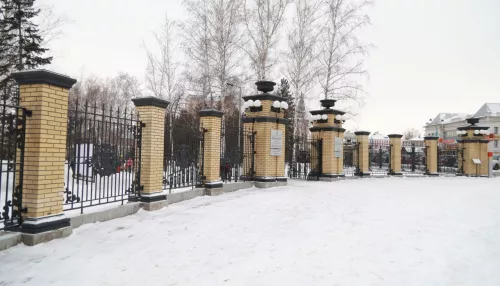 Парк Центральный в Барнауле открылся после восстановления катка
