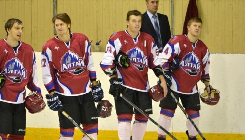 Хоккеисты Алтая сыграют 15-16 октября в Саратове в рамках ВХЛ