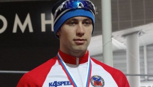 Алтайский конькобежец Виктор Муштаков взял серебро в первом этапе Кубка России