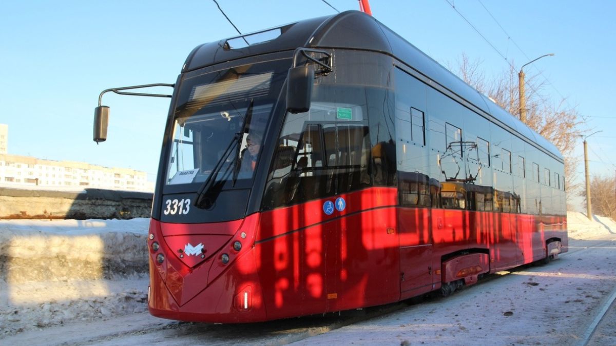 Новые трамваи 802Е в депо Барнаула