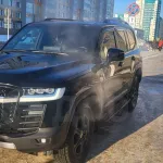 В Барнауле за 12 млн рублей продают Land Cruiser в комплектации макси