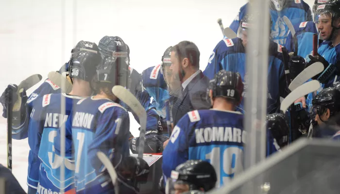 Хоккеисты Динамо-Алтая узнали календарь на новый сезон и приступили к медосмотру