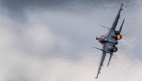 Истребитель Су-27 разбился во время военных учений на Украине