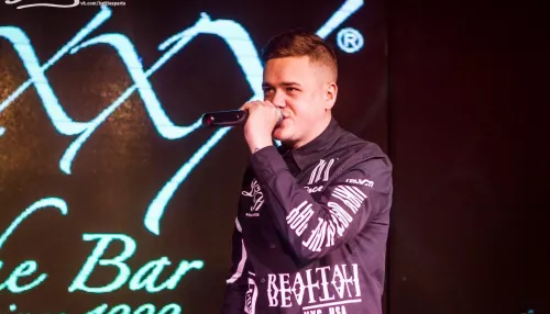 Барнаульский музыкант Алексей Сулима прошел этап в шоу Голос