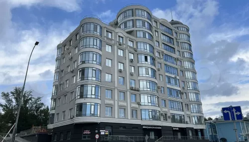 В Барнауле за 13 млн рублей продают эксклюзивную квартиру рядом с мэрией