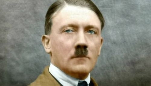 Опубликован рассекреченный доклад о сексуальных наклонностях Гитлера
