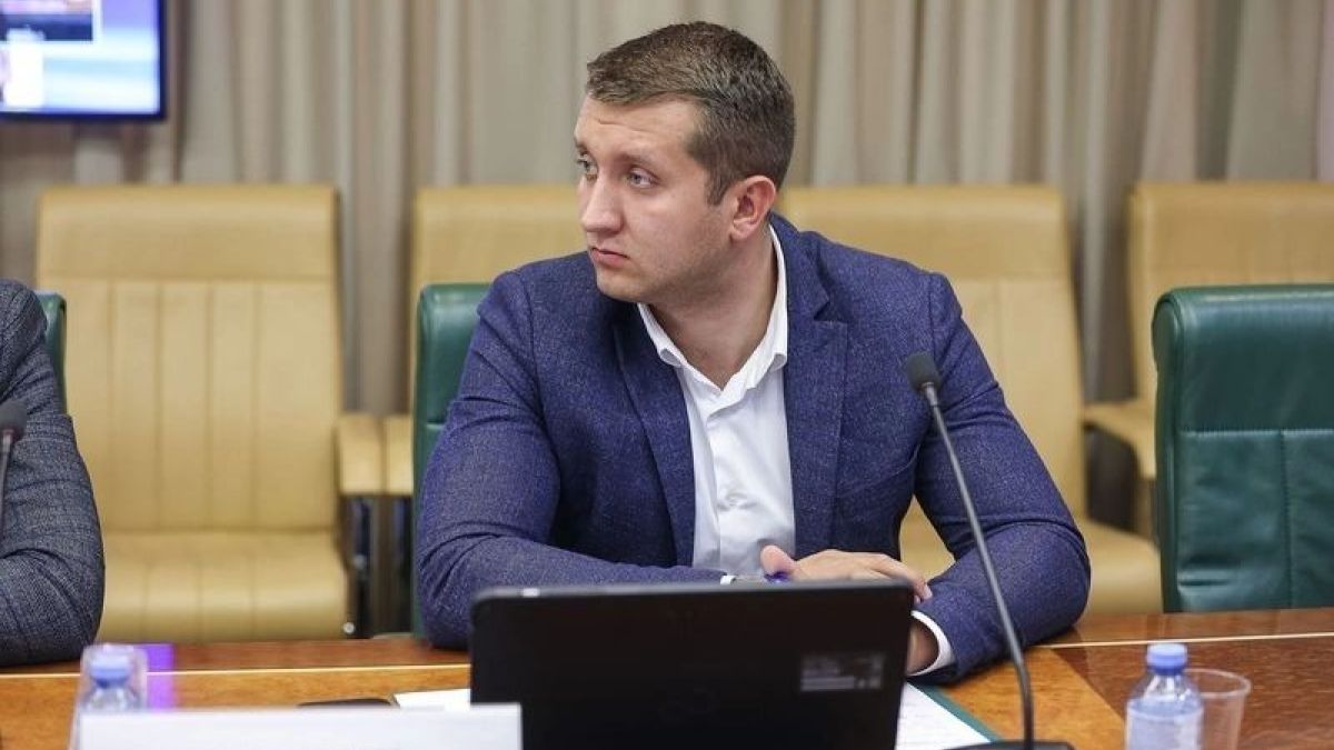 Депутат Иван Гладких