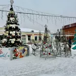 В Барнауле к 3 февраля уберут последние новогодние украшения