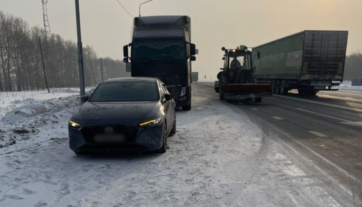 Полиция нашла водителя фуры, вылетевшей на встречку на кузбасской трассе -  Толк 31.01.2024