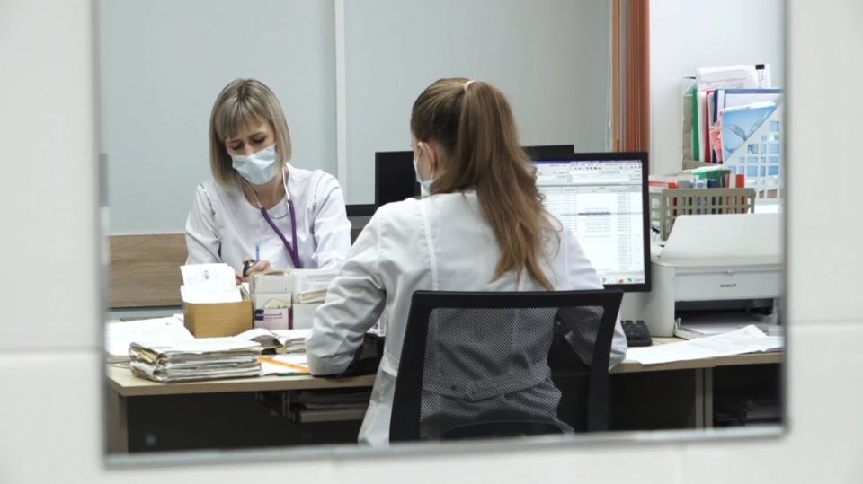 Врач. Медицина. ОРВИ. Грипп.