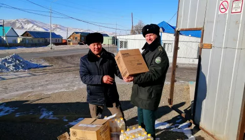 Алтайские таможенники передали интернату 860 литров конфискованного масла