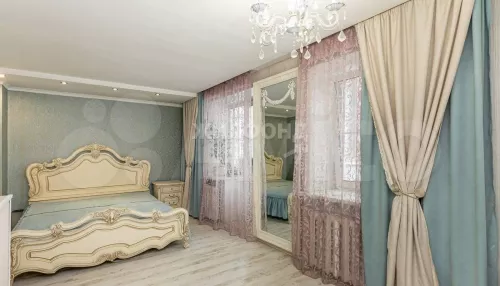 В центре Барнаула предлагают двухуровневую квартиру за 15,6 млн рублей