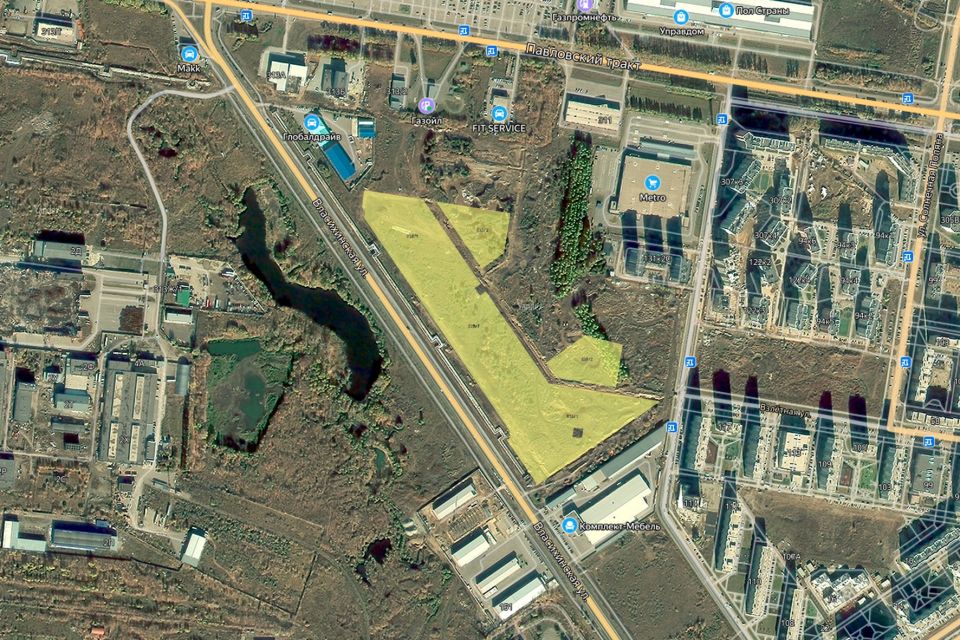 Скриншот спутникового снимка. Желтым выделено примерное расположение участка на улице Власихинской, 212