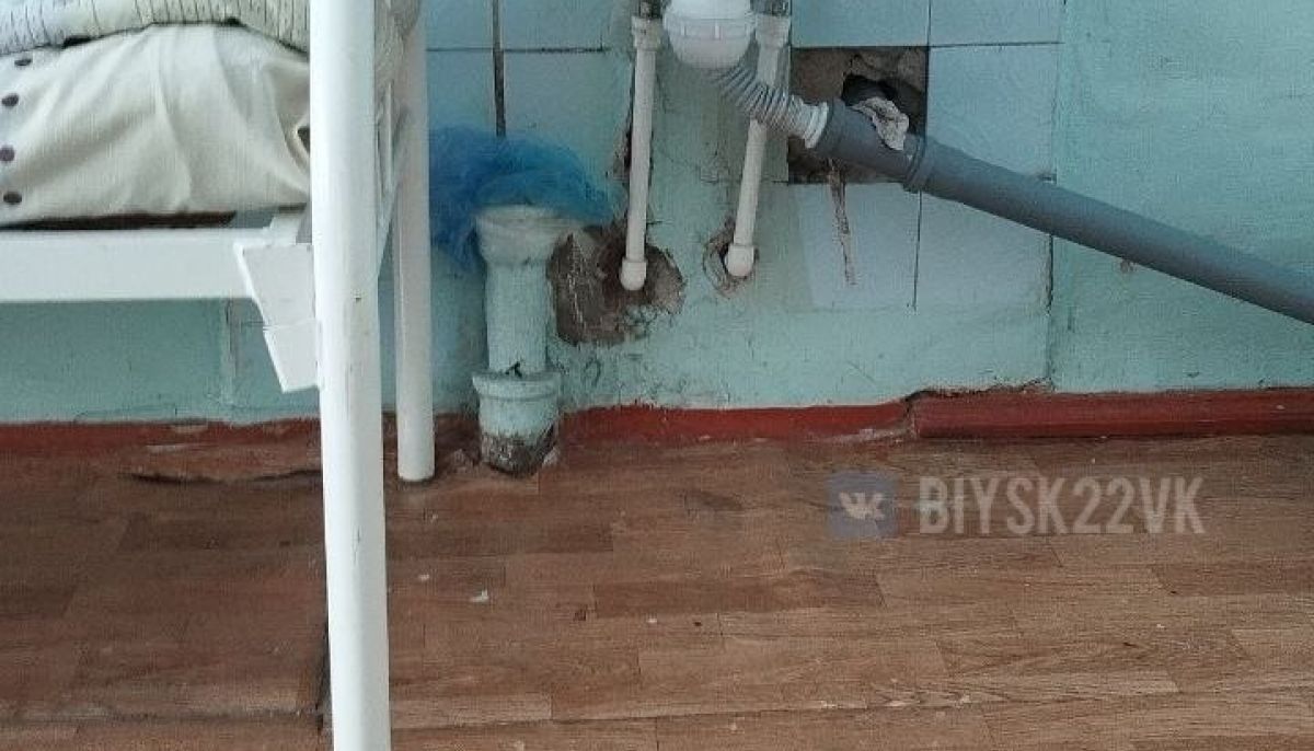 таблички для поликлиники. окно регистратуры в поликлинике. жд больница регистратура. номер телефона регистраторы. кимрская црб расписание врачей.