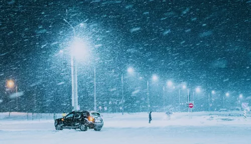 На Алтайский край надвигается очередной шторм с метелями и снежными заносами