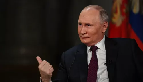 Путин внезапно приехал в Кремль поздно вечером 13 февраля