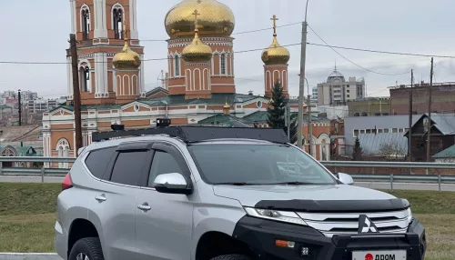 В Барнауле за 6 млн рублей продают внедорожник Mitsubishi с 600 км пробега