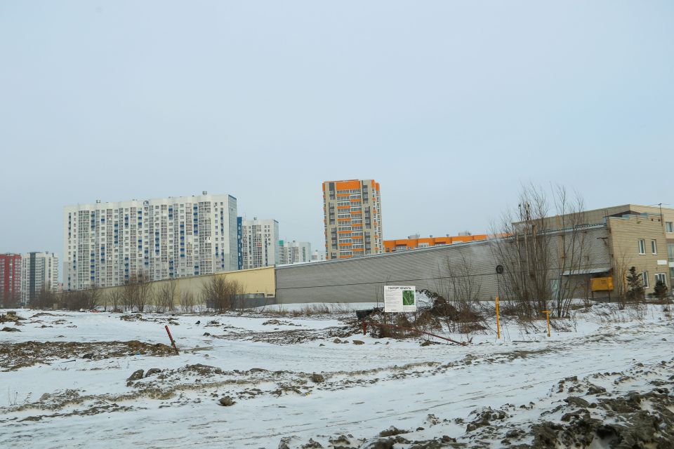 Участок квартала 2012 со стороны улицы Власихинской. Февраль 2024 года
