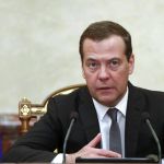 Сотни людей: Медведев рассказал, кого коснутся контрсанкции России на Украине