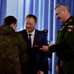 Первые лица Алтайского края и Барнаула поздравили жителей с Днем защитника Отечества