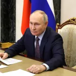Владимир Путин наградил жителей Алтайского края орденами и почетными званиями
