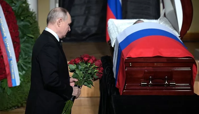 Путин посетил церемонию прощания с председателем Верховного суда Лебедевым