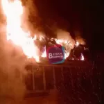 В Барнауле спасли человека при пожаре в трехэтажке во Власихе