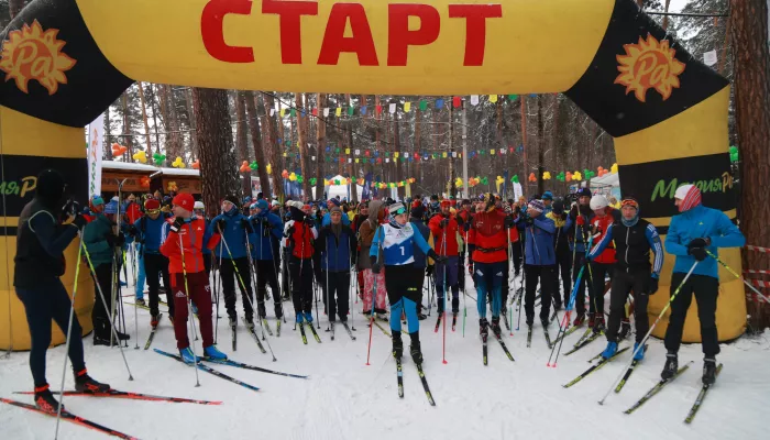 В Барнауле прошел традиционный лыжный марафон. Фото