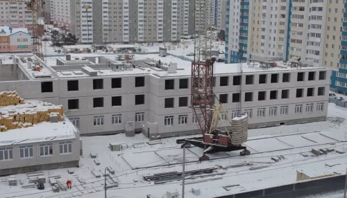 Власти Барнаула оценили степень готовности новой школы в квартале 2011