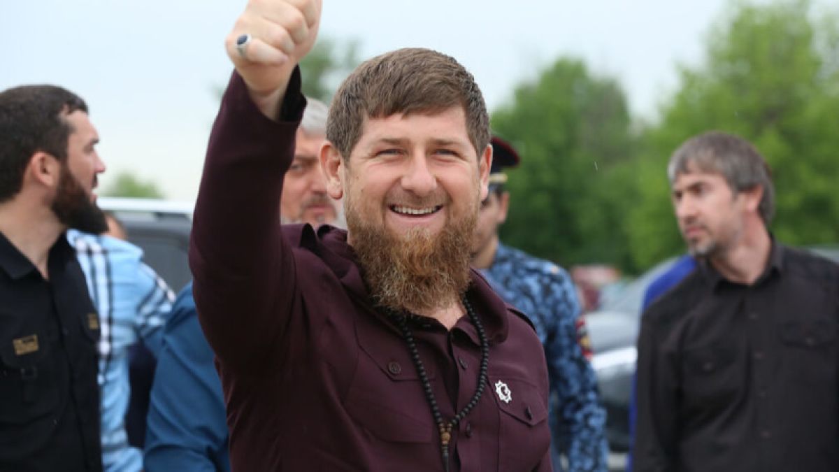 Кадыров готов перевоспитать Кокорина и Мамаева в "Ахмате" 