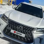 В Барнауле  почти за 8 млн рублей продают белоснежный Lexus с двойными стеклами