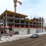 Высокие стандарты. Как в Барнауле строят бизнес-центр класса А с панорамными фасадами