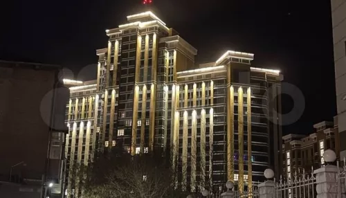 Квартиру в самом высоком ЖК Барнаула продают за 12,8 млн рублей