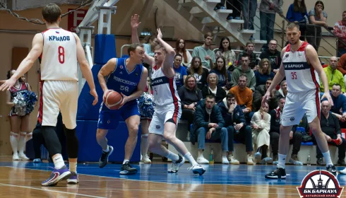 Баскетболисты Барнаула выдали невероятный камбэк в матче с Новосибирском