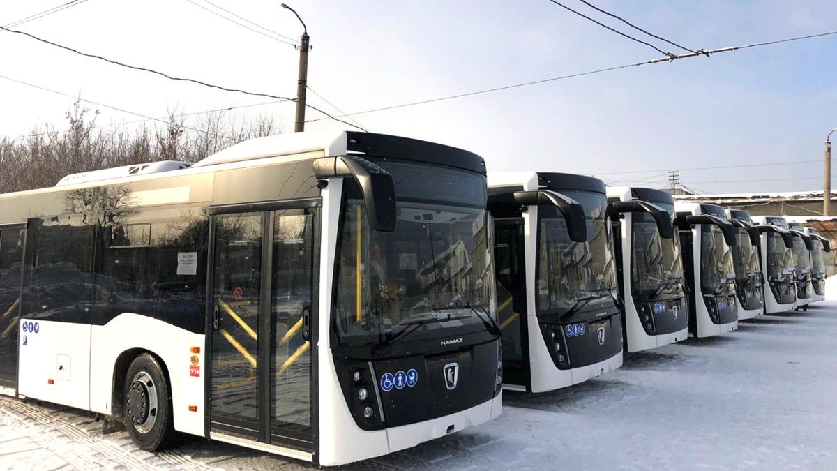 Автобусы НефАЗ, прибывшие в Барнаул