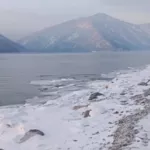Телецкое озеро в середине марта освободилось ото льда. Фото, видео