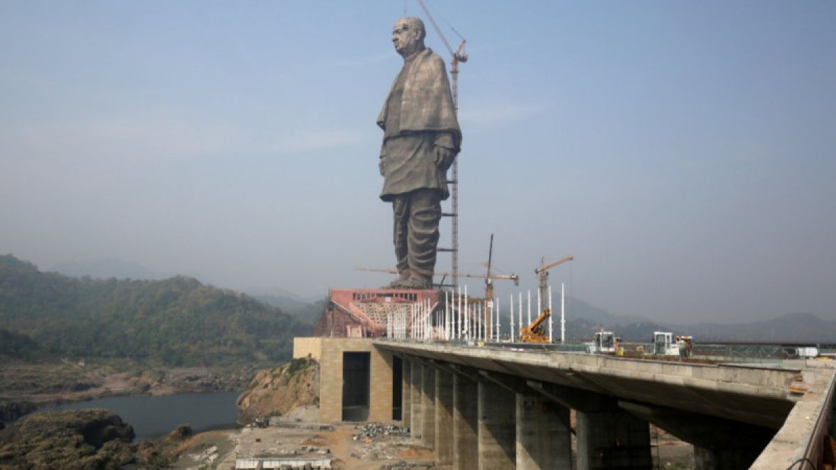 Самую высокую статую в мире открыли в Индии