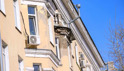 Эксперты рассказали о судьбе барнаульской пятиэтажки с рассыпавшимся фасадом
