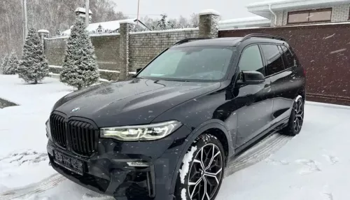 В Барнауле за 10 млн рублей продают BMW X7 в лакшери-комплектации