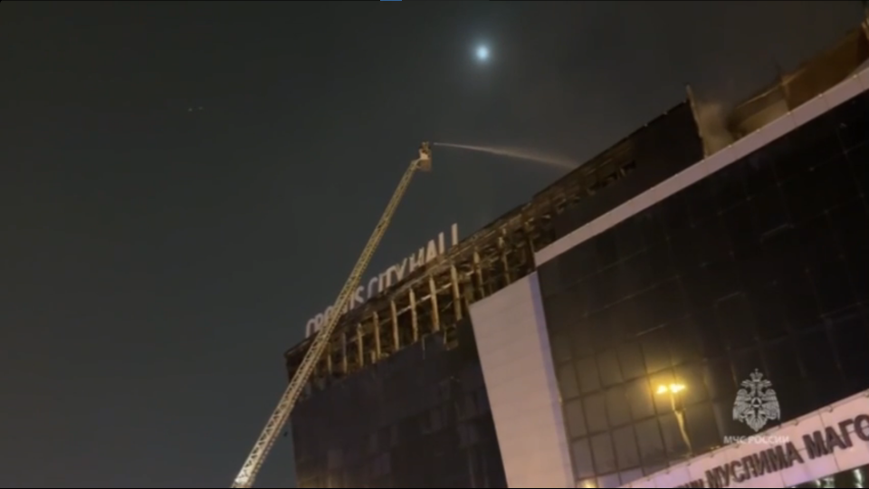 Тушение пожара в "Крокус сити холл"