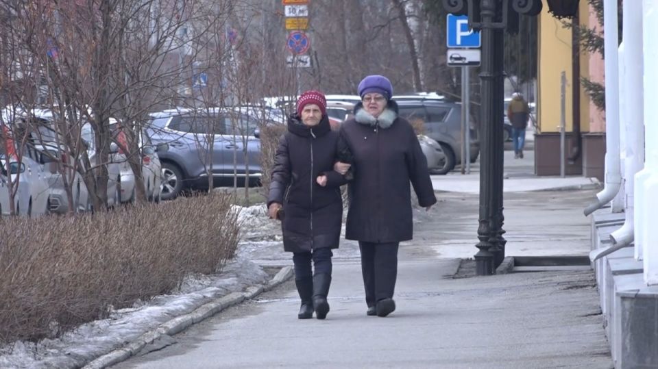 Пенсионеры. Улица Пенсионеры. Улица